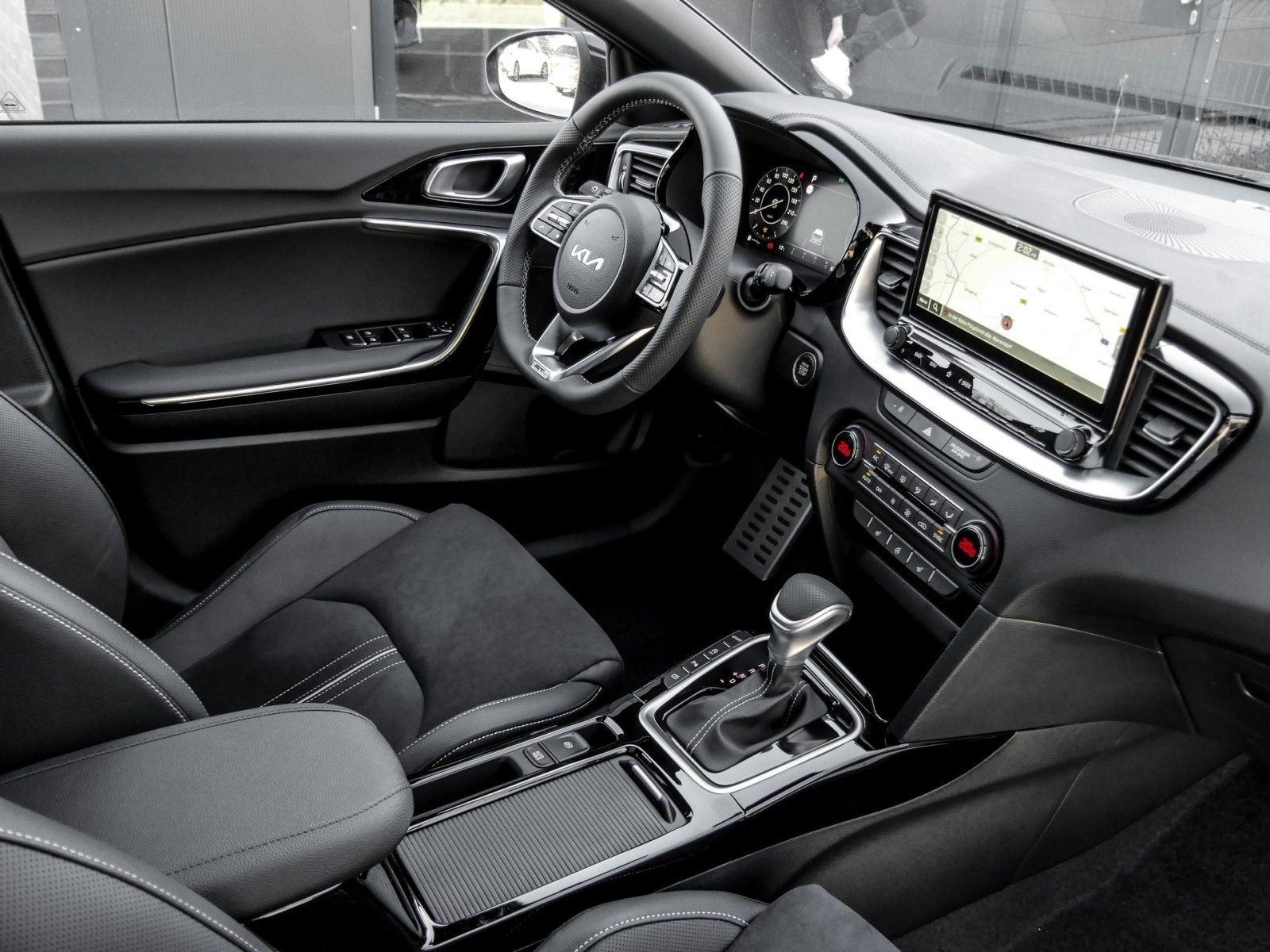 Kia Ceed SW 1.5 T-GDI 140 GT-line GT Line DAB