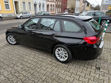 Fahrzeugabbildung BMW 318 Baureihe 3 Touring 318d Advantage NAVI LED