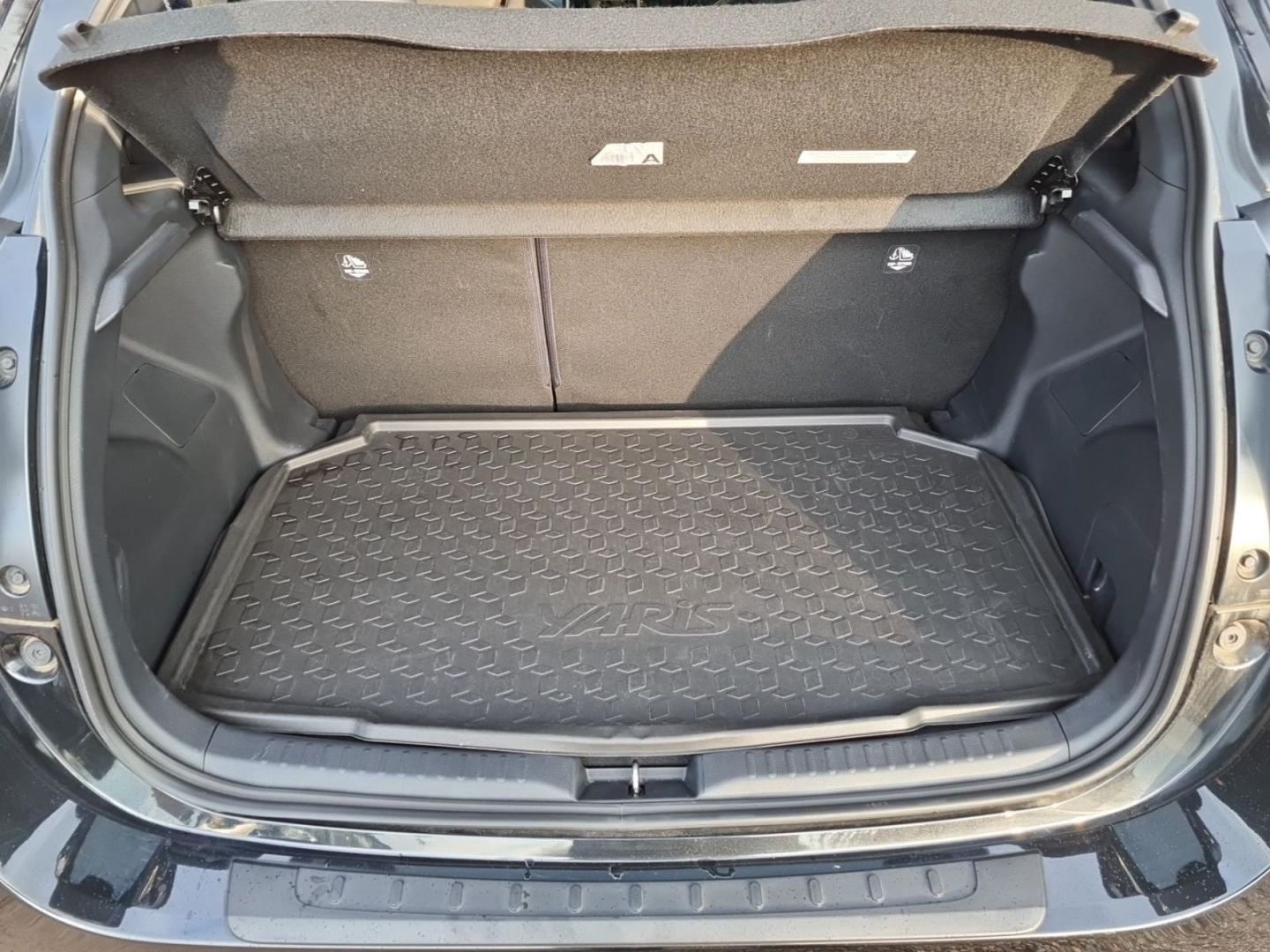 Fahrzeugabbildung Toyota Yaris GR Sport ALCANTARA+LED+SHZ+ACAA+KAMERA