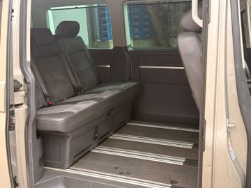 Volkswagen T5 Multivan - 12