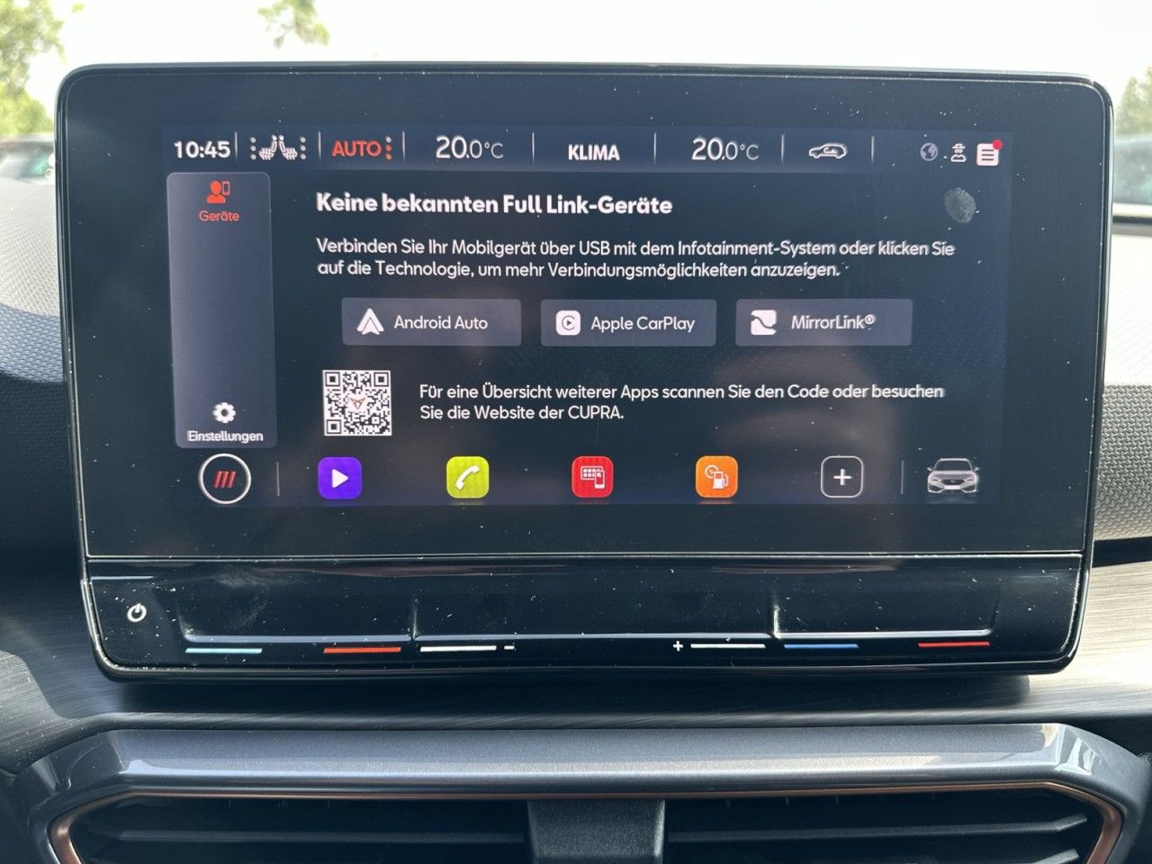 Fahrzeugabbildung CUPRA Leon Sportstourer 1.5 eTSI 150 PS DSG*AHK* - mit KI generiert/bearbeitet