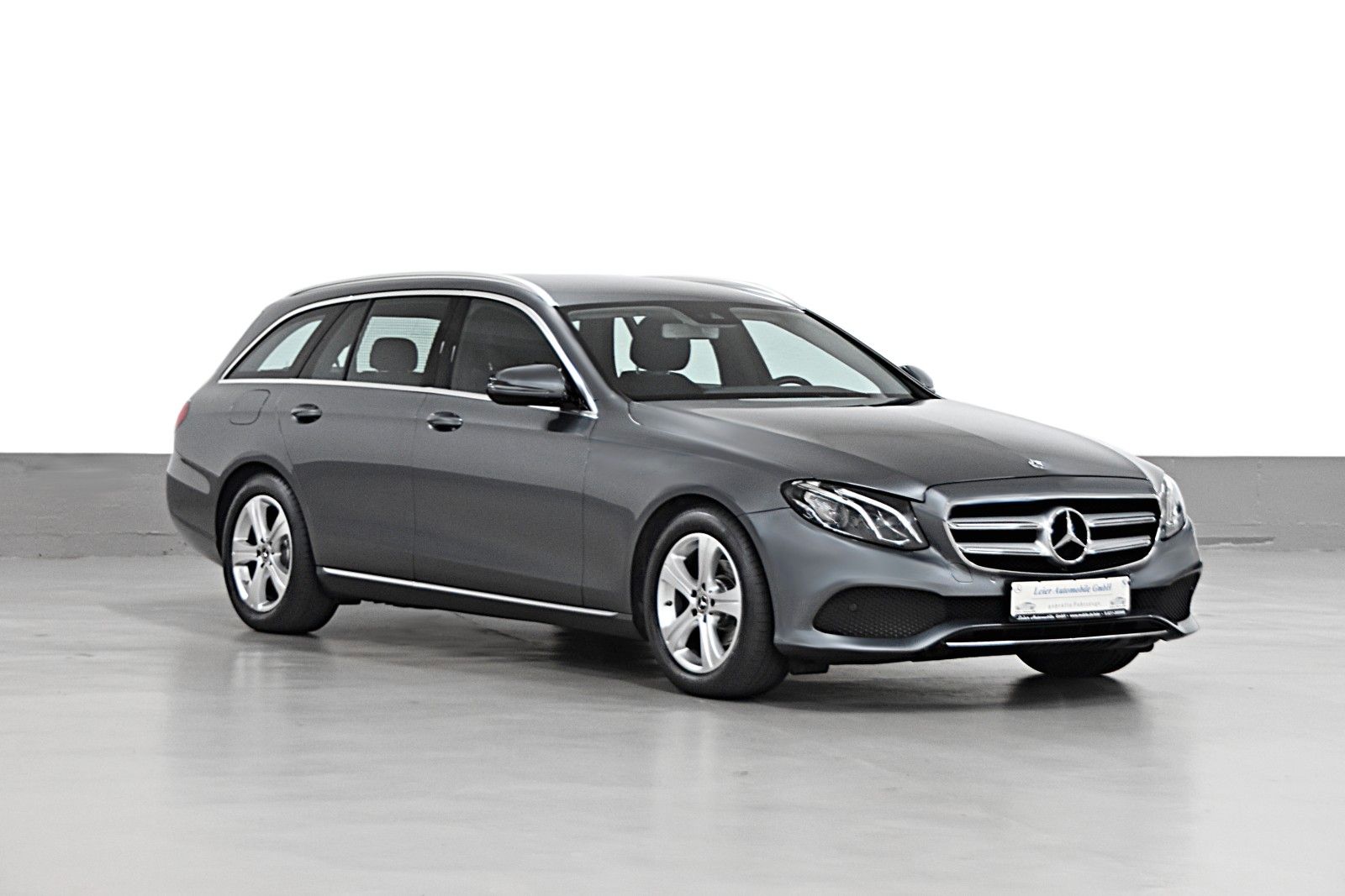 MERCEDES-BENZ E 220 D T 9G-TRONIC AVANTGARDE *AUS 2 HAND*