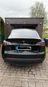 Tesla Model Y Performance Dual Motor AWD Performance - Tesla Gebrauchtwagen in Duisburg