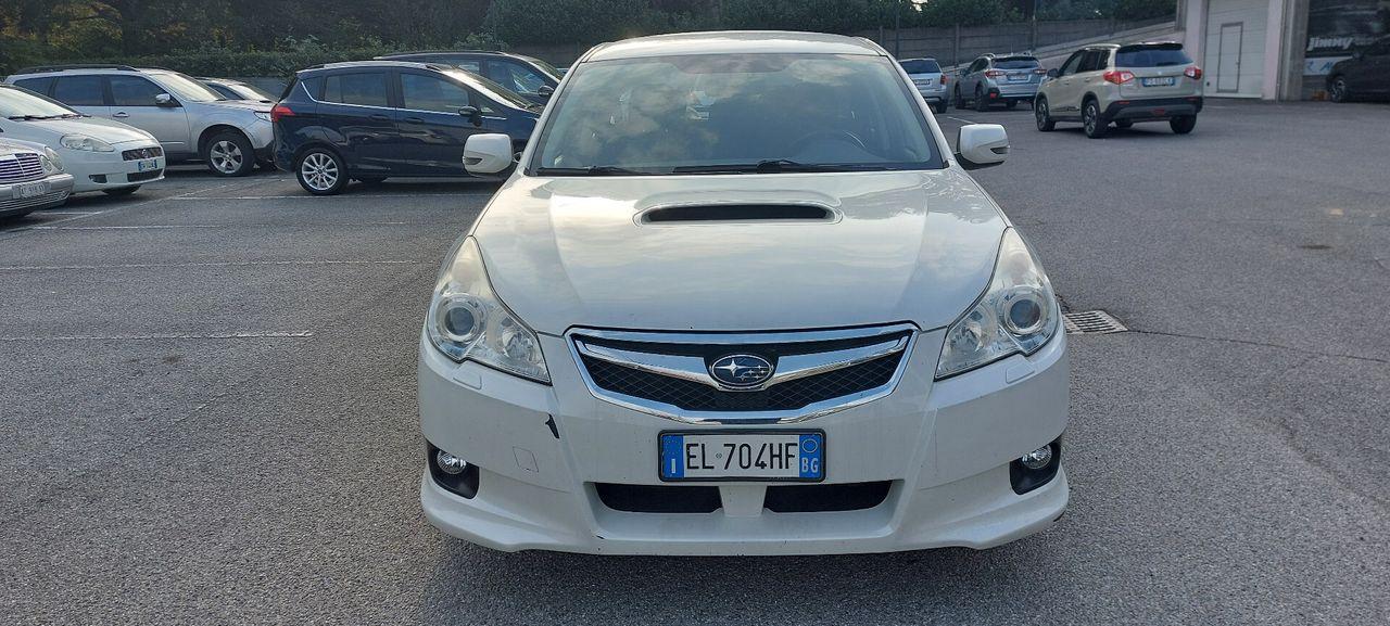 Subaru Legacy 2011 — rear view