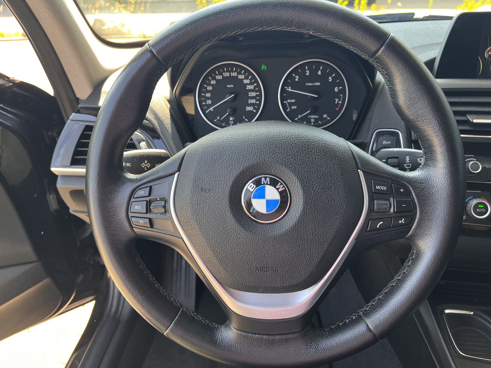 Fahrzeugabbildung BMW 118 1 Limousine 5-trg. 118 i Advantage Automatik