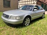 Audi A8 2,8 Sehr guter Zustand Facelift - Audi A8: Facelift