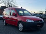 Opel Combo Kasten - rote Opel Combo