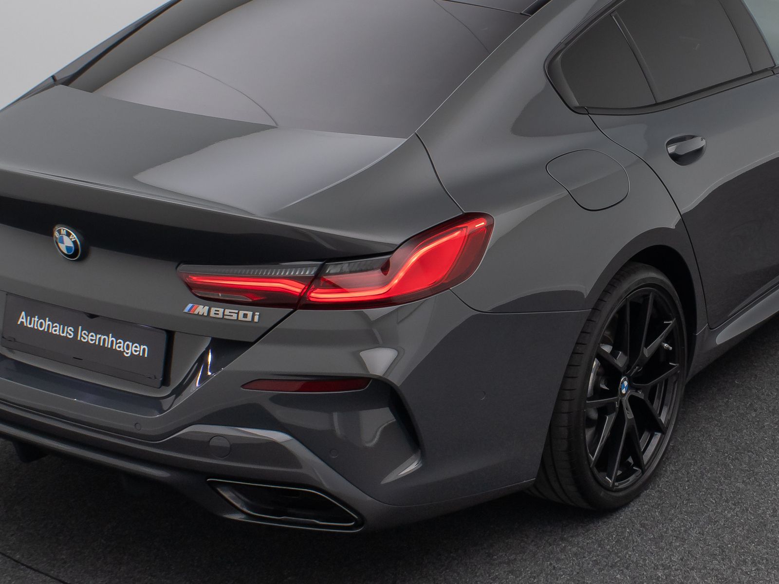 Fahrzeugabbildung BMW M850i xD GC 360°DAB Laser DisplKey SoftClose H/K