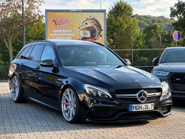 Mercedes-Benz C 63S AMG/Burmester/Perf.Abg/Pano/Deutsch/Distr.