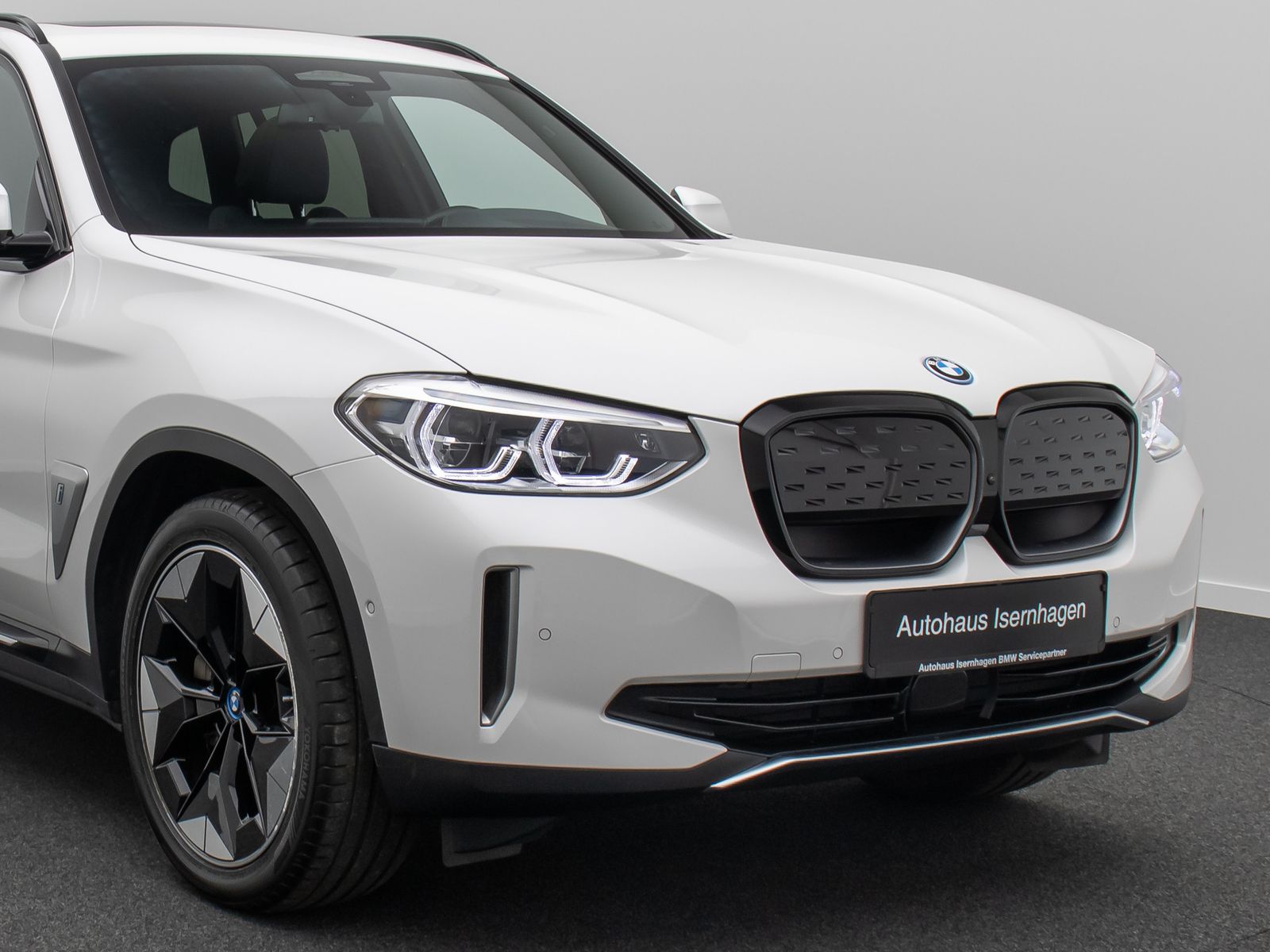 Fahrzeugabbildung BMW iX3 IMPRESSIVE Komfort HUD DAB 360°Alarm H/K 20"