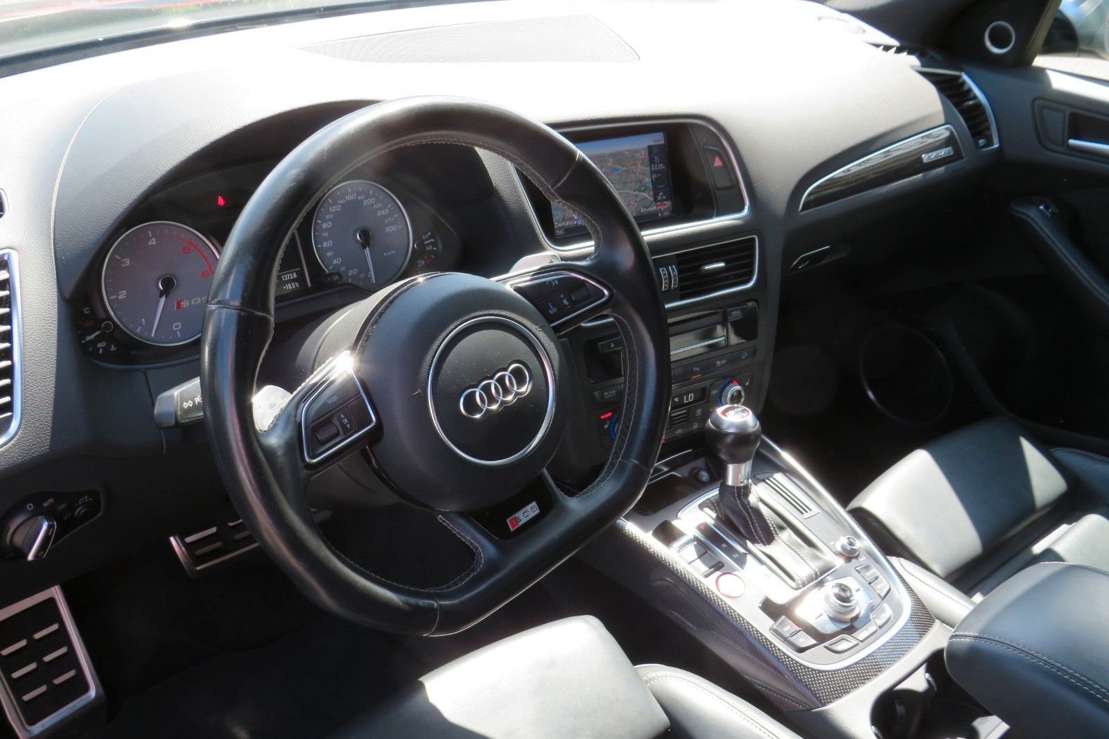 Fahrzeugabbildung Audi SQ5 3.0 TDI COMPETITION PAN AHK VOLLAUSSTATTUNG
