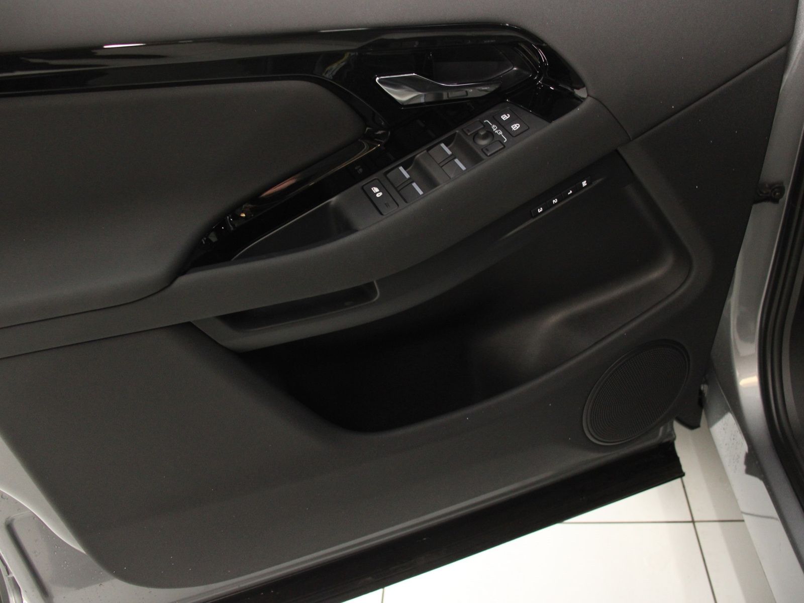 Land Rover Range Rover Evoque - Bild 11