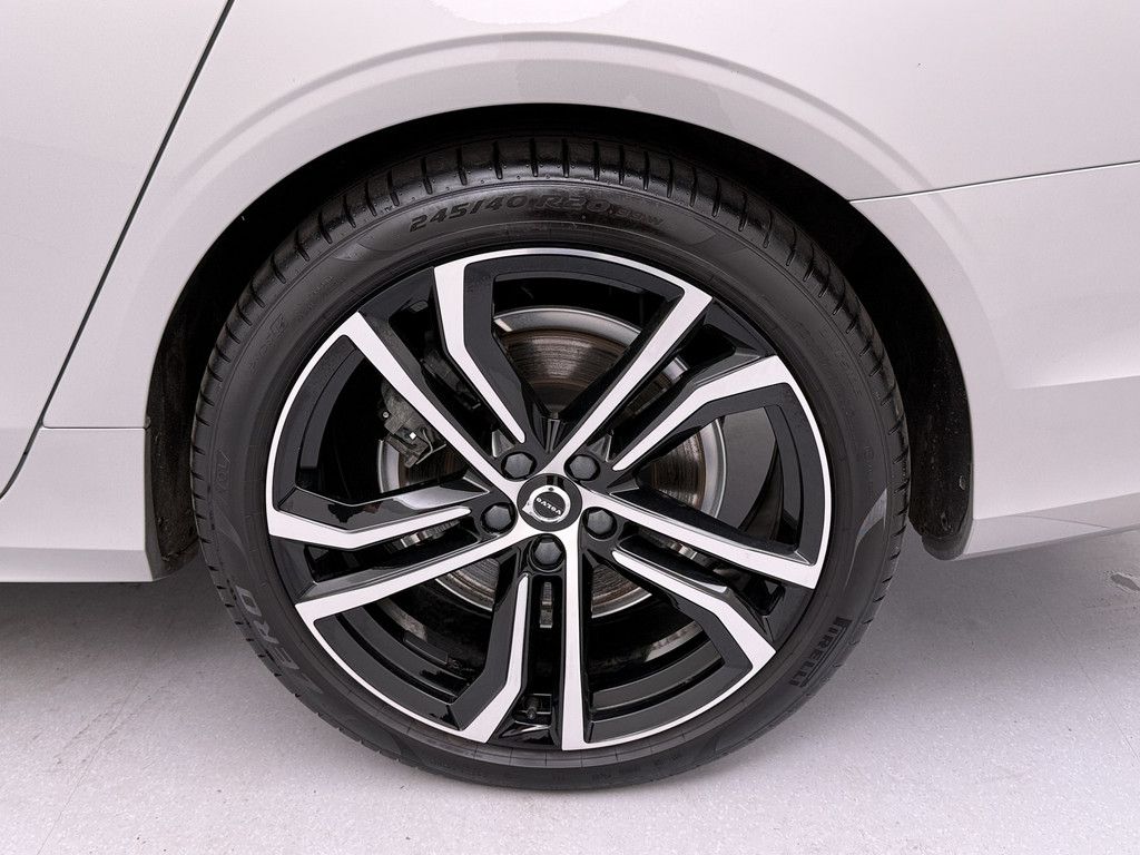 Volvo V90 T8 AWD Recharge Plug-In Hybrid Ultimate Dark foto 18