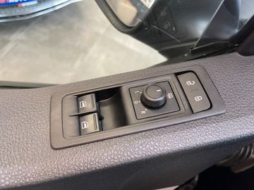 Volkswagen T6 Kombi EcoProfi *2. Hand*6-Sitzer*Navi*