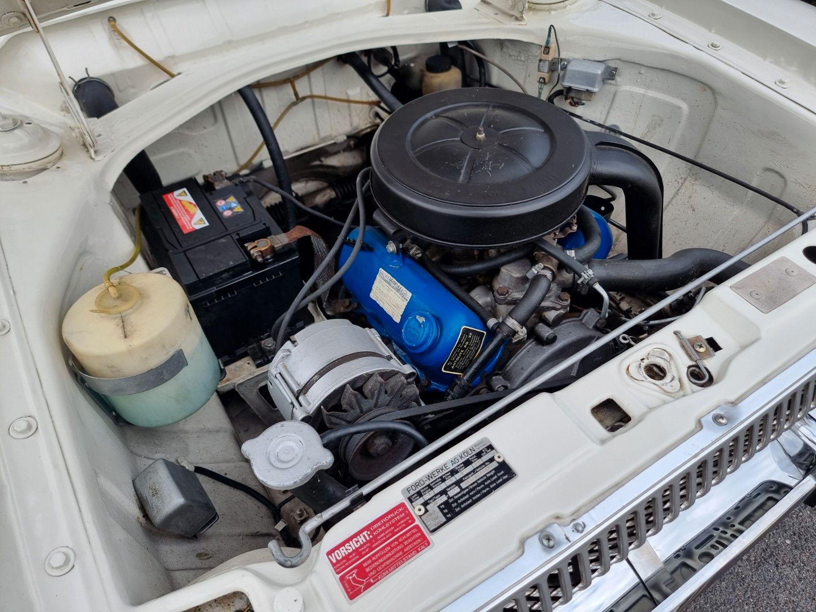 Fahrzeugabbildung Ford Taunus 12m P6/Einmalig schön+Kpl. restauriert