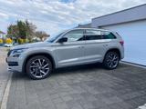 Skoda Kodiaq 2.0 TSI DSG 4x4 SPORTLINE Pano ACC AHK - Skoda Kodiaq in Saarbrücken