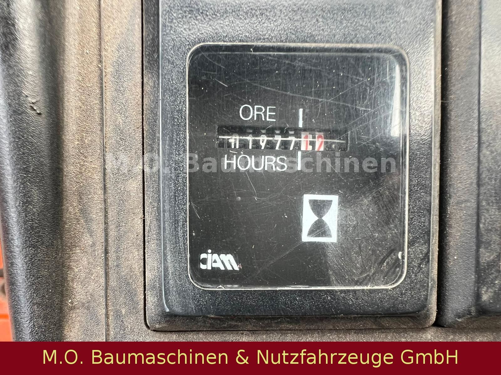 Fahrzeugabbildung Schaeff HR 02 / Hammerline / 1.370 Kg /