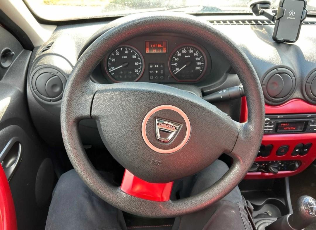 Dacia Sandero 2012 — photo 10