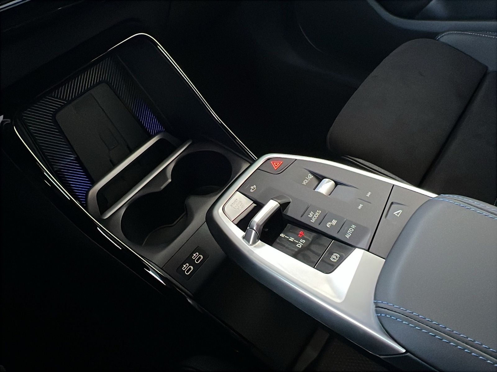BMW 218d ActiveTourer M-Sport LED ACC 360° Massage foto 9