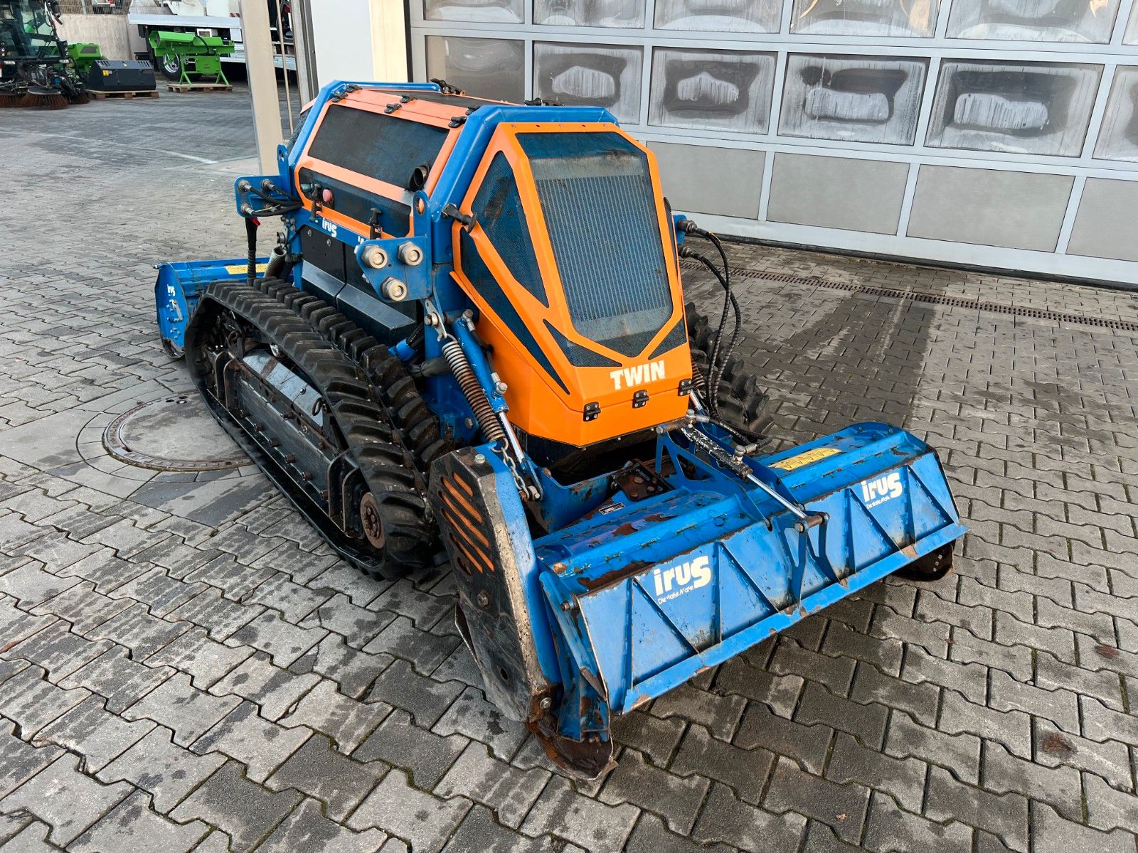 Fahrzeugabbildung Andere Irus Twin 75V2 Raupe / Mulcher / Funk