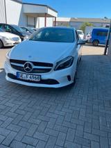 Mercedes-Benz A 200 AMG Line AMG Line - Mercedes-Benz A-Klasse Gebrauchtwagen in Essen