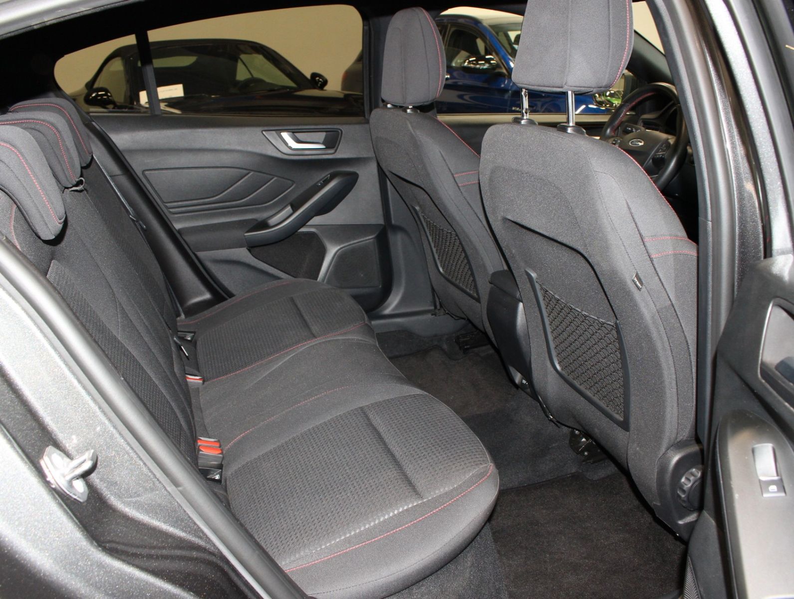 Fahrzeugabbildung Ford 1.5 TDCi ST-Line Navi+HeadUp+Keyless+Spurhalte