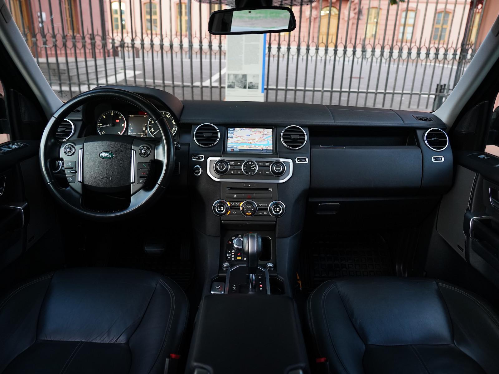 Land Rover Discovery 4 3.0 TDV6 Facelift | 245 ch | BVA | Suspension pneumatique | Caméra de recul | Cuir électrique chauffant | Attelage amovible 3 500 kg | Bi-xénon