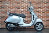 Piaggio GTS 125 + Gepäckträger + Windschild - Piaggio Motorräder in Hamburg