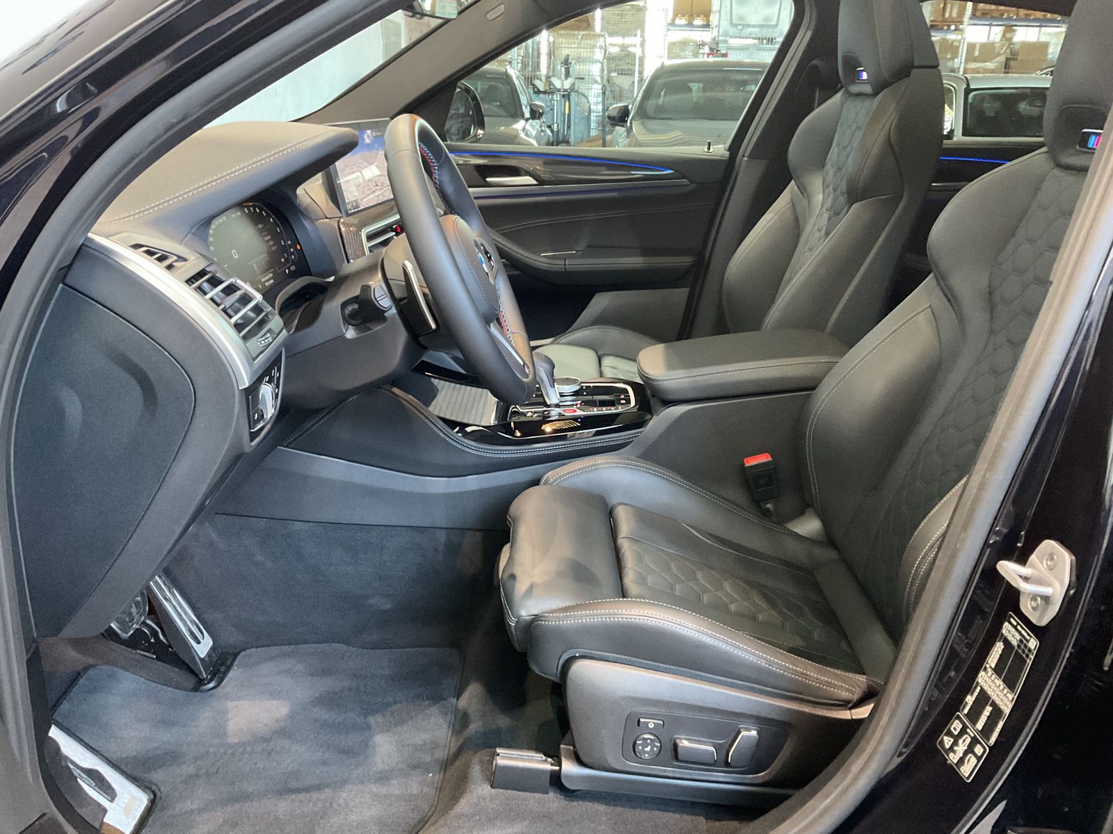Fahrzeugabbildung BMW X4 M M Competition Head-Up HK HiFi