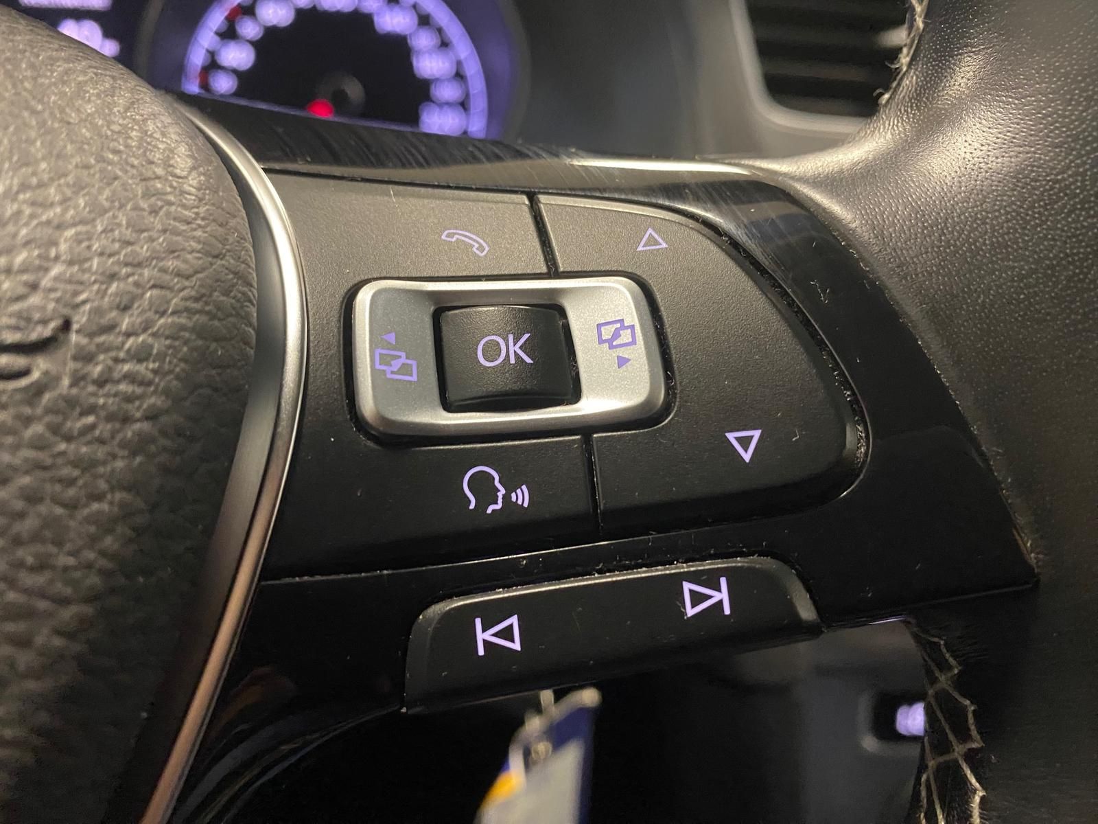 Fahrzeugabbildung Volkswagen Golf 1.2 TSI Lounge BMT+ PDC V&H+SITZHEIZ+KLIMA+