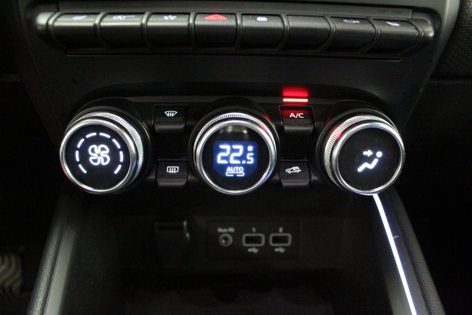 Fahrzeugabbildung Renault Clio TCe 90 Intens*Winterpaket*City Paket*