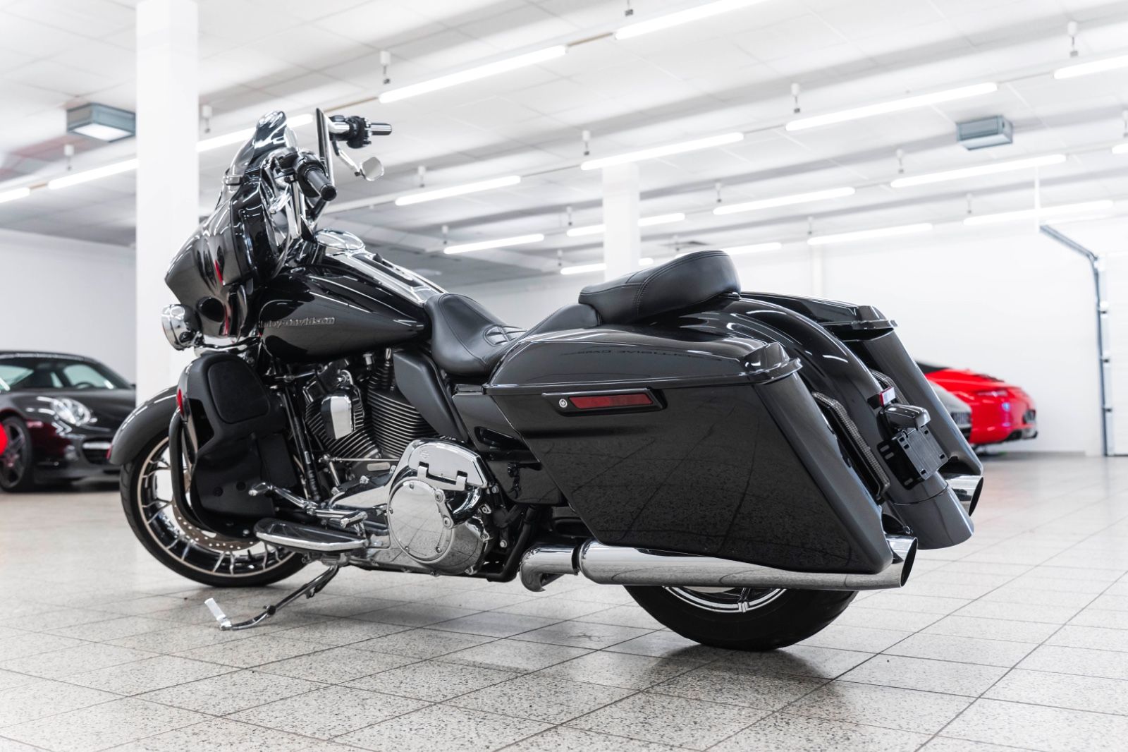 Fahrzeugabbildung Harley-Davidson FLHTSKE CVO LIMITED