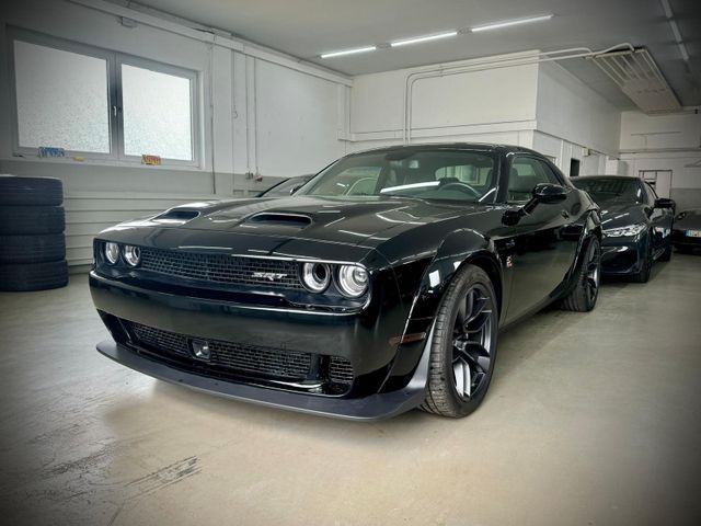 Dodge Challenger/6.4/V8/WIDEBODY/DISTRONIC