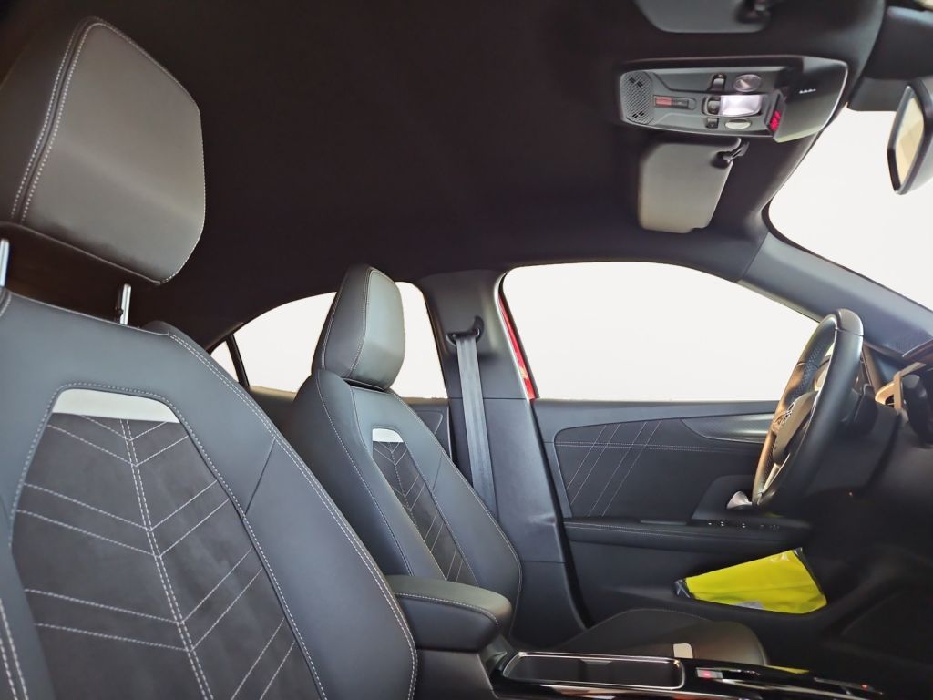 Fahrzeugabbildung Opel Mokka 1.2 DI Turbo Automatik Ultimate LED Matrix