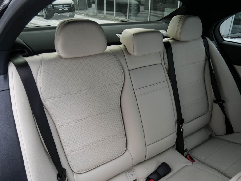 Mercedes-Benz C 200 AVANTGARDE |Avantgarde|DISTR|NAVI|360°|AHK