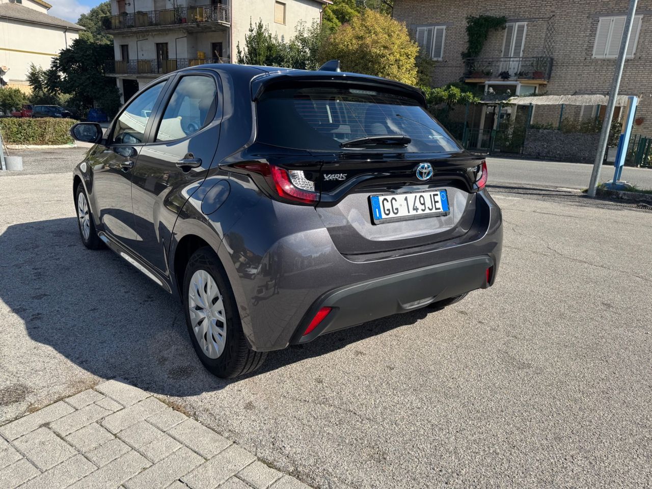 Toyota Yaris 1.5 Hybrid 5 porte imagem 3