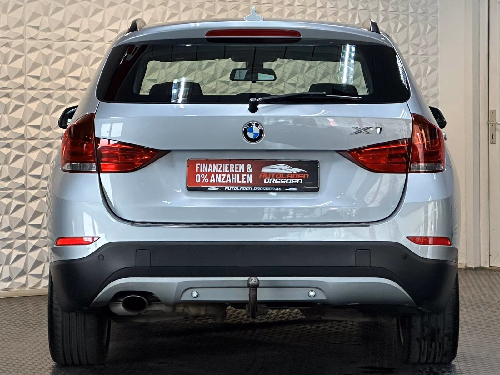 BMW X1 E84 sDrive18i 150 ch • BVA • Bi-Xénon • Sièges chauffants • Attelage
