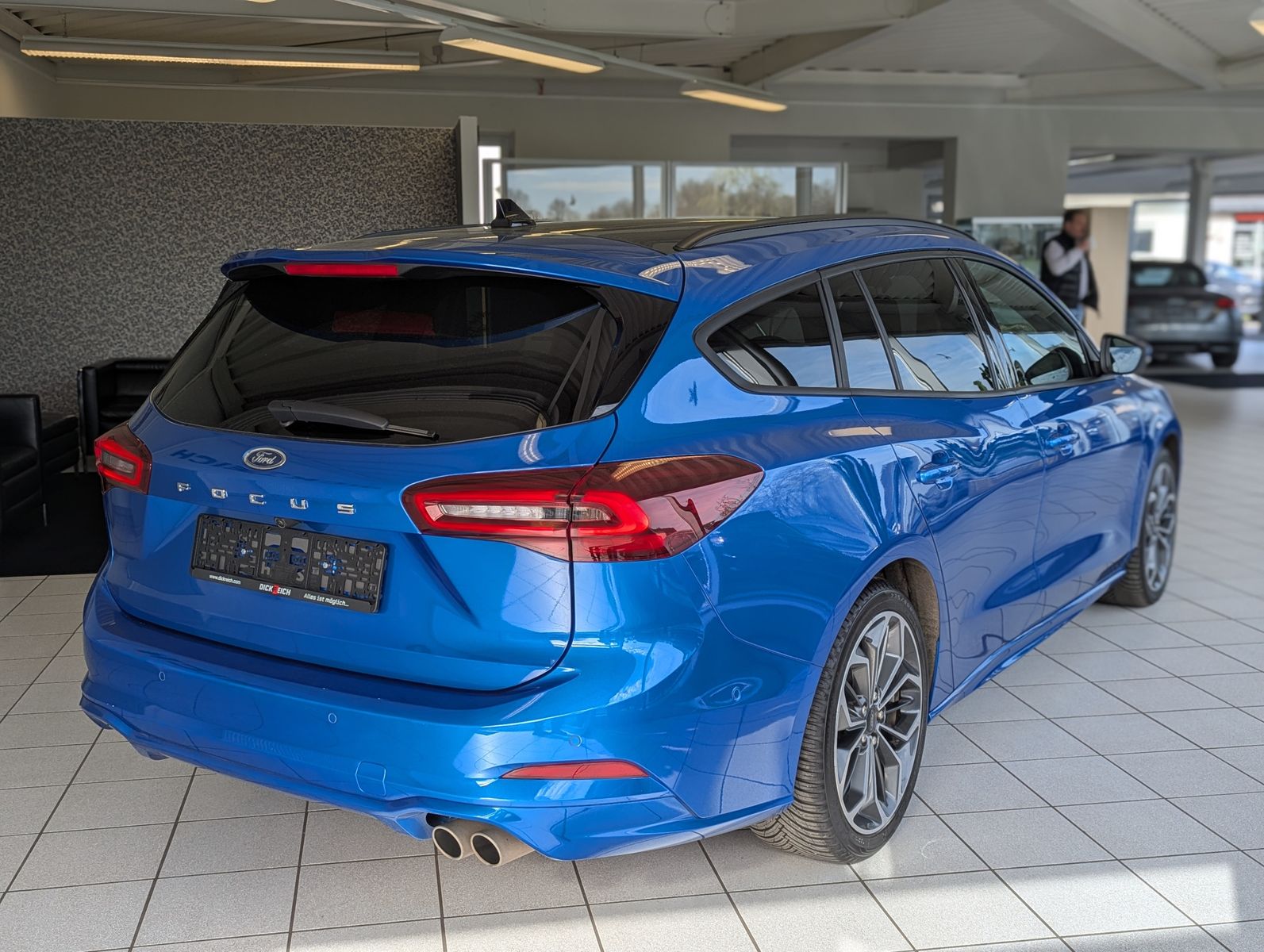 Fahrzeugabbildung Ford Focus 1.0 ST-Line X Styling Matrix B&amp;O Pano 18"