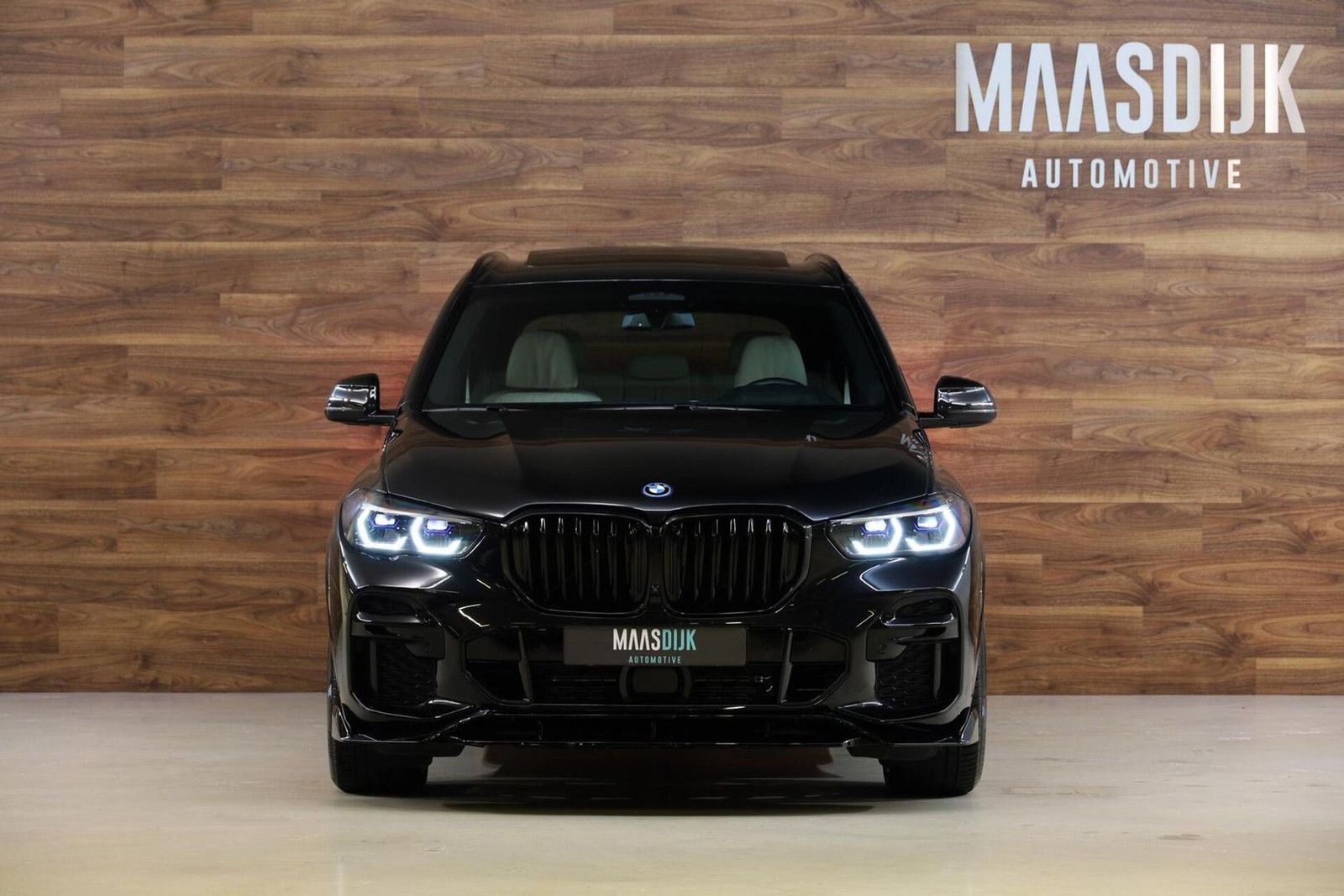 BMW X5 xDrive45e M-Sport|Individual|Massage|Skyloung imagem 2