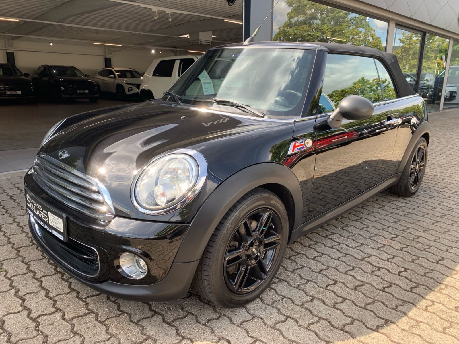 Fahrzeugabbildung MINI ONE Mini Cabrio One 1.6 PDC SHZ