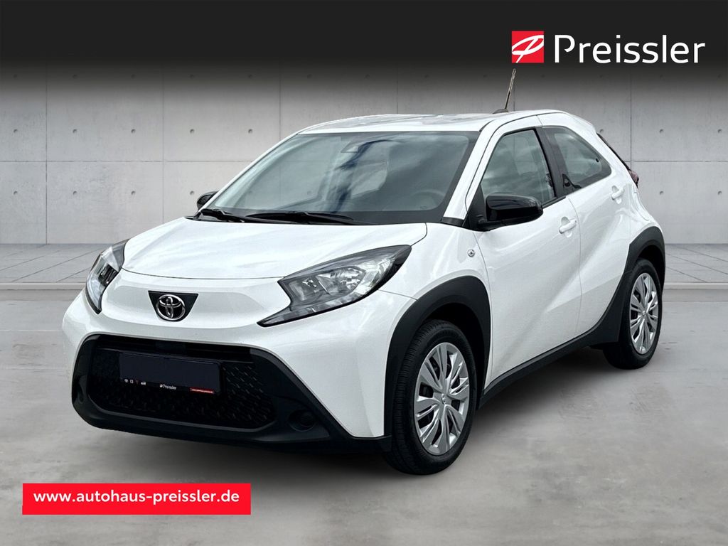2023 Toyota Aygo (X)