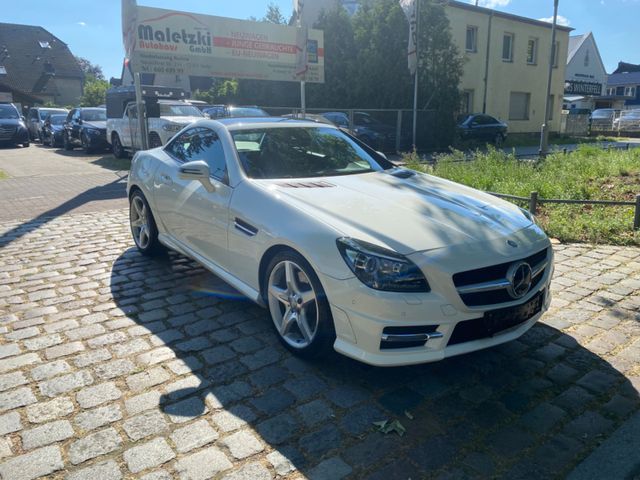 Mercedes-Benz SLK 250 AMG BlueEFFICIENCY*Distronic*Panorama*