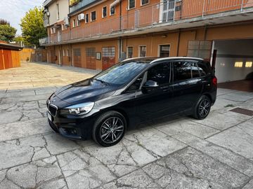 BMW 218 - 1