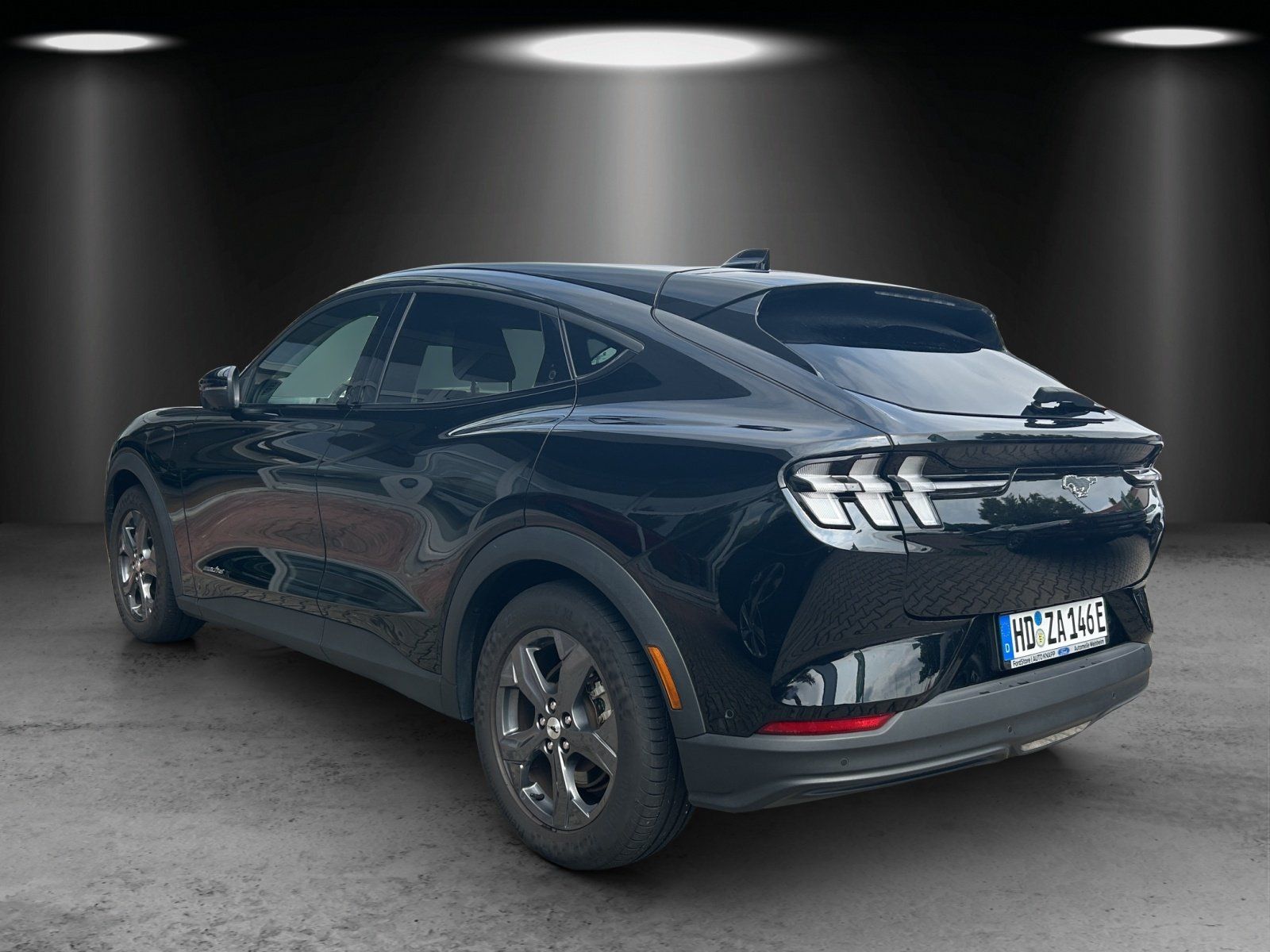 Fahrzeugabbildung Ford Ford Mustang Mach-E Extented Range