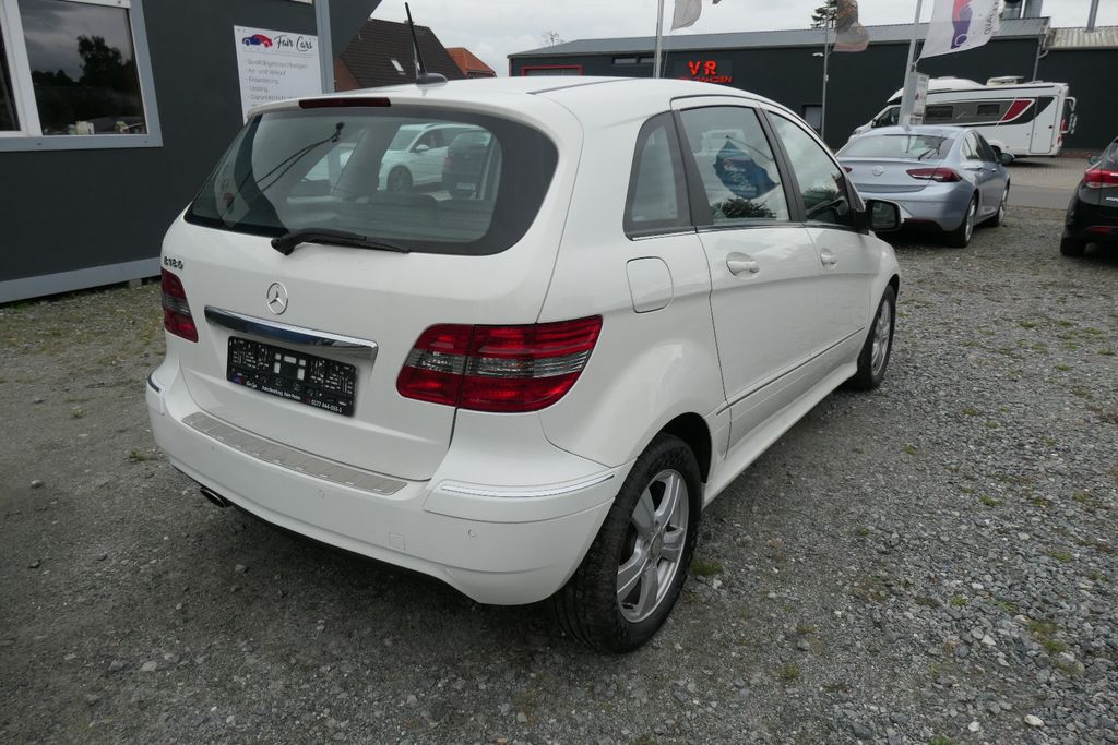 MERCEDES-BENZ B 180 | Automatik | Sitzheizung | 8-fach bereift, Ansicht 4