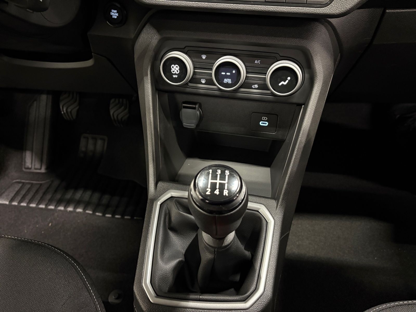 Fahrzeugabbildung Dacia Dacia Sandero Journey ECO-G 100