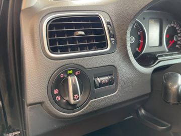 Volkswagen Polo V CrossPolo 1.4*SPORTSITZE*KLIMA*TÜV*2.HAND