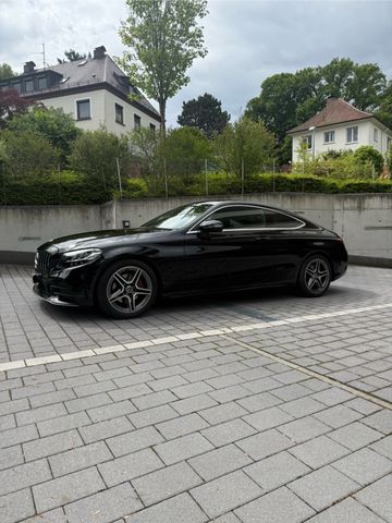 MERCEDES-BENZ C 180 Coupé AMG Line Digital Display KeyGo