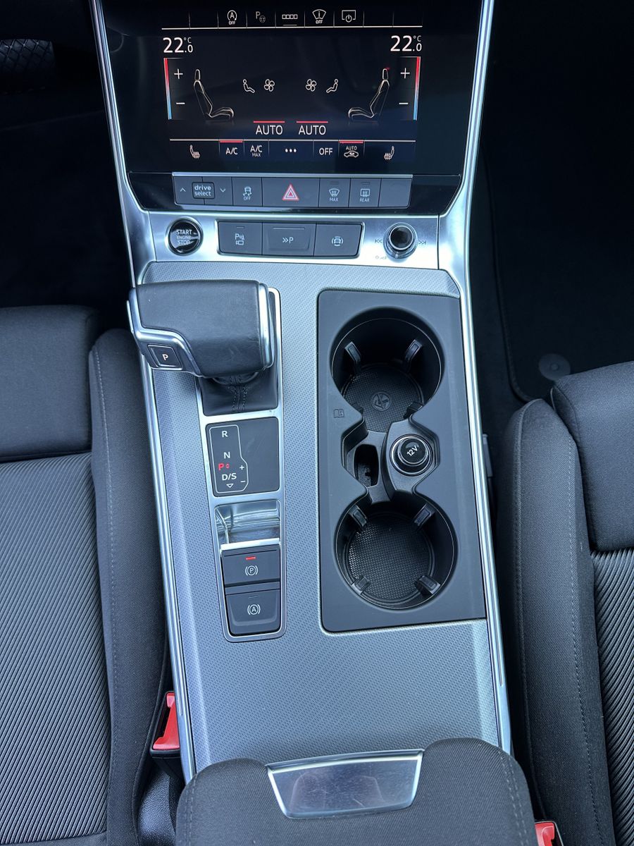Fahrzeugabbildung Audi A6 Avant 40 TDI Sport NAV+MATRIX+360°+ACC+VC+HUD