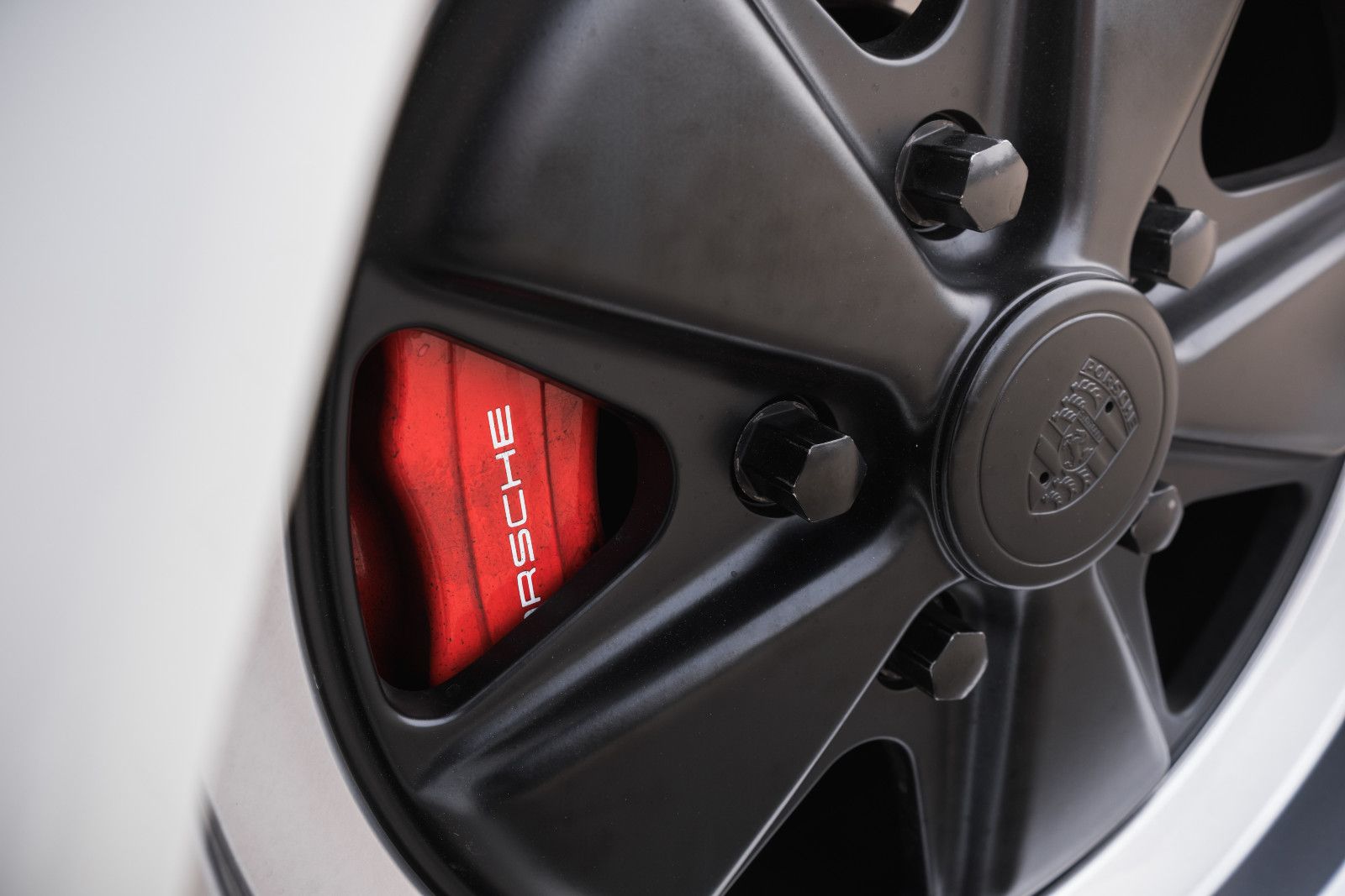 Fahrzeugabbildung Porsche 911 Carrera Coupe - 330PS - umfangr. restauriert